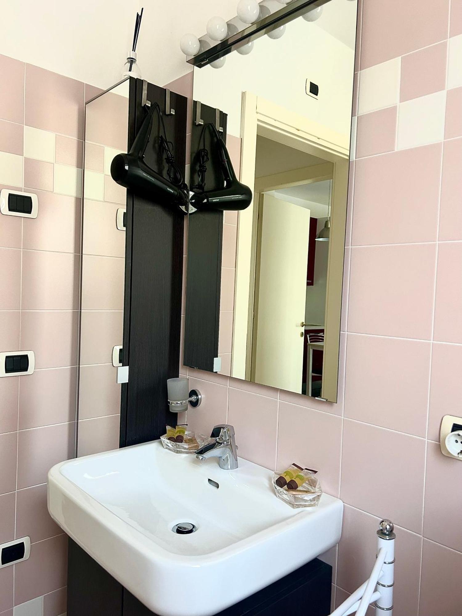 דירות ולדוביאדנה Il Piccolo Borgo מראה חיצוני תמונה